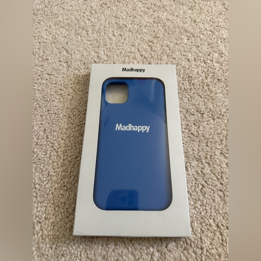 Madhappy Bundle of 2 IPhone 11 Cases